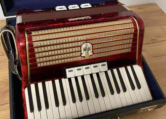 Аккордеон Weltmeister Festival как новый Германия. Харьков