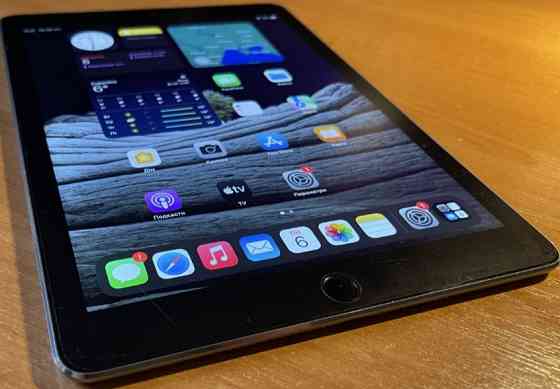 Планшет Apple iPad AIR 2 16Gb.Wi-Fi Black. Київ