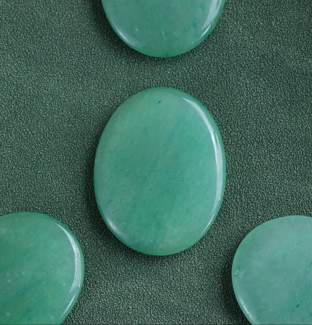 Авантюрин камінь антистрес, Натуральний овальний камінь авантюрину для медитації, зняття стресу та т Київ - фото 3