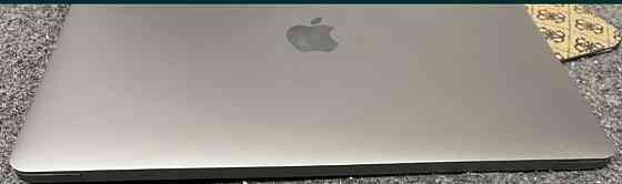 Ноутбук MacBook Pro 13 ( model a1706) Touch Bar. Київ