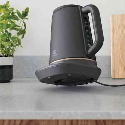 Електрочайник Electrolux E7K1-6BP Вінниця