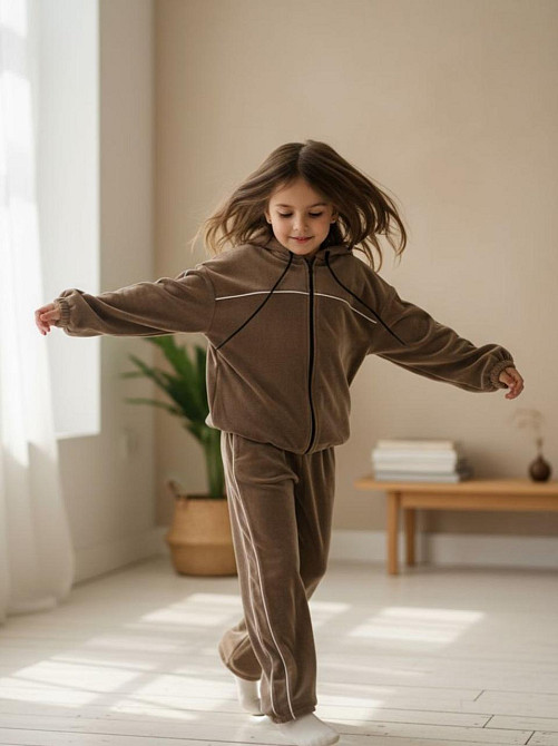 Теплый спортивный костюм для девочки подростка на молнии флис 134,140,152,164 шоколад Николаев - изображение 2