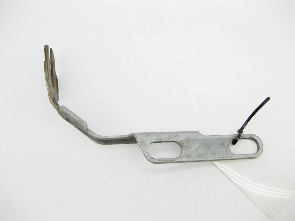 Mercedes-Benz  A2214927141 Лівий кронштейн вихлопної труби на картері двигуна OM642 V6 3.0 cdi S-Class W221 Одесса - изображение 3