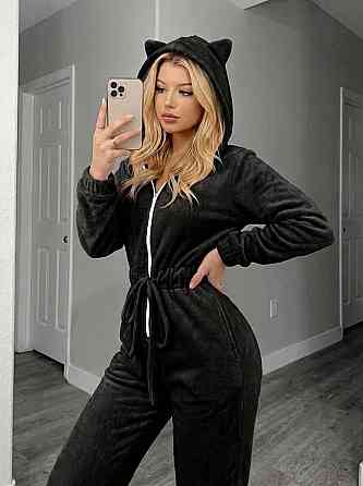 Женский стильный повседневный комбинезон с ушками велюр-плюш Черный, 44/46 Одесса
