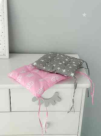 Подушка м'яка для дитячого стільчика Київ