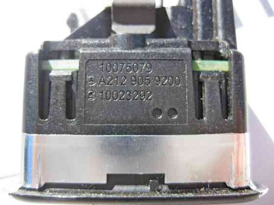 Mercedes-Benz  A2129059200 Кнопка відкриття багажника на дверях водія чорна E-Class W212 С-Class W204 CLS C218 SL R231 CLA C117 Одесса