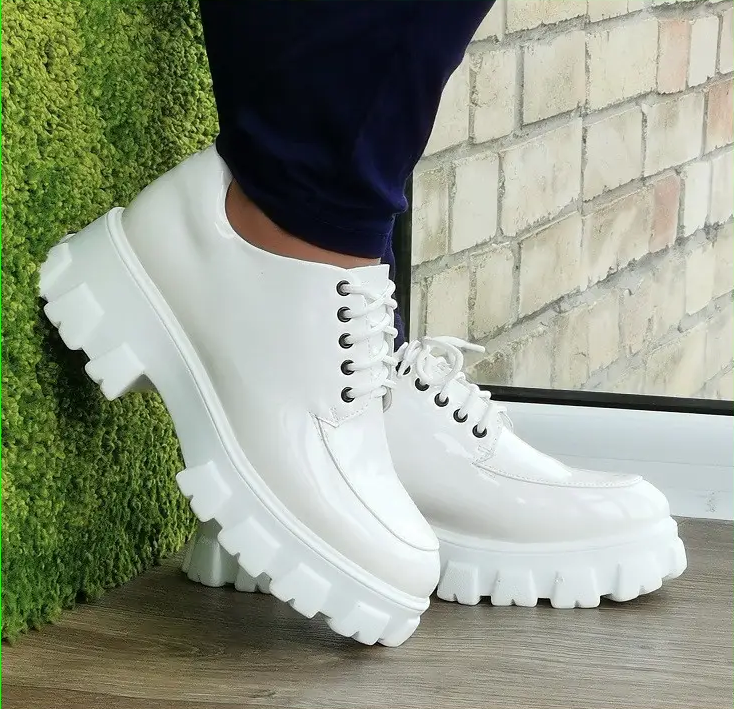 Женские Белые Туфли Кроссовки на Тракторной Броги Лаковые Оксфорды (размеры: 36,37,38,39,40,41) - 6-20 Днепр - изображение 1