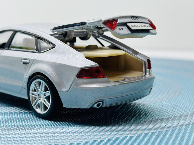 Машина металева Автопром Audi A7 Sportback світло звук відчиняються двері 1:32 Сіра (68319) Чернігів - фото 6