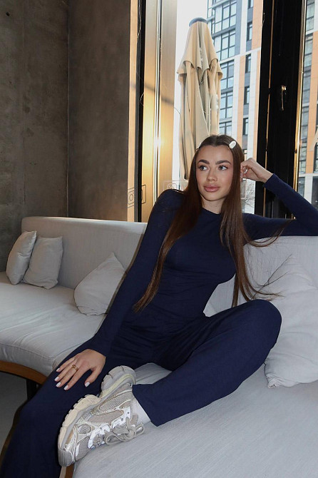 Женский базовый костюм двойка из мягкой вискозы Темно-синий, 44/46 Одесса - изображение 5