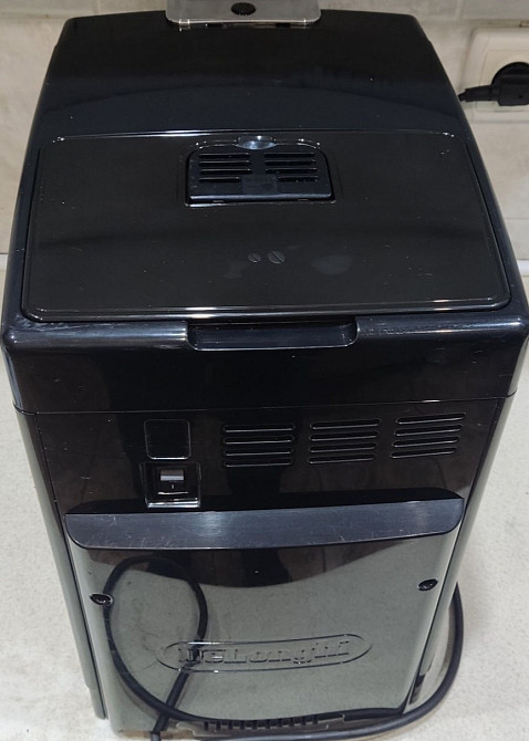 Кавомашина Delonghi Dinamica 2021гід Київ - фото 4