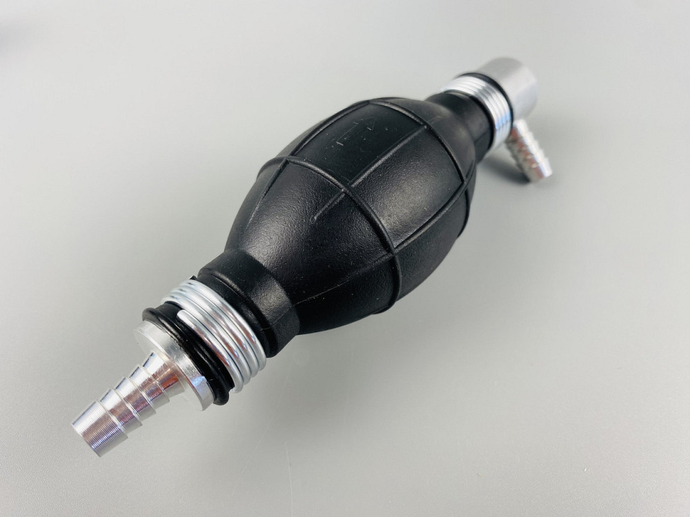 Ручний насос для перекачування рідини з клапаном масло-бензостійка гума алюмінієві наконечники d = 10 мм Мукачево - фото 7