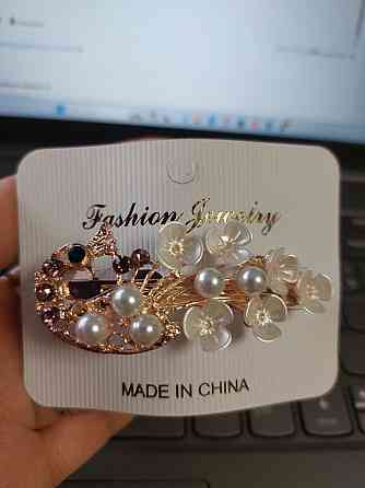 Заколка для волос Павлин 6,5 на 2,5 см золотисто-белый Киев