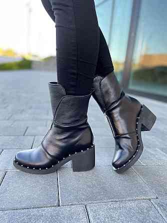 Версаль Ботинки LaDi черные натуральная кожа зима 37р.38р.40р. (2843) Коломия