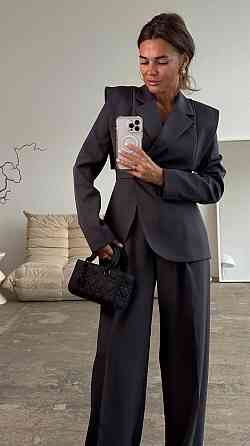 Жіночий стильний костюм для штанів: піджак і штани костюмка Графіт, 42/44 Одеса