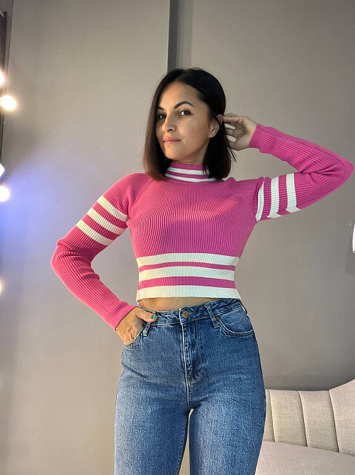 Светр гольф жіночий MIX RAY 6728 смуга кроп-топ короткий, малиновий, one size Київ - фото 15