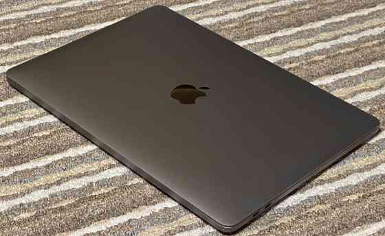 Ноутбук MacBook Pro 2020 i5 8/256Gb. АКБ 88% Киев