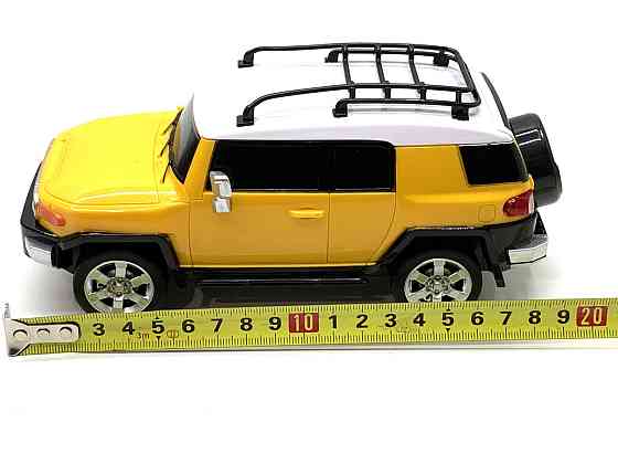 Машина TOYOTA FJ CRUISER на пульті керування Жовта (27055) Чернігів