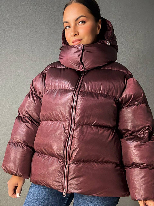 Куртка женская Lady Yep 10041 глянцевая пуффер оверсайз с капюшоном бордовая, бордовый, 42 Киев - изображение 15