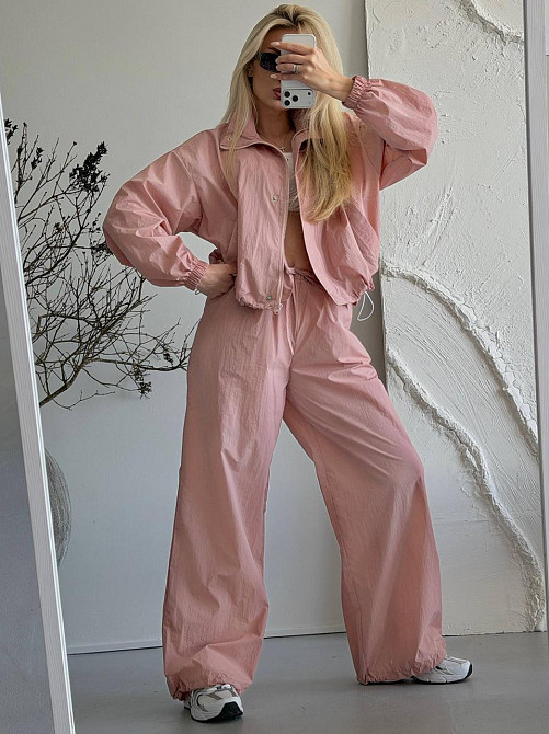 Женский стильный повседневный костюм из плащевки Пудра Одесса - изображение 8