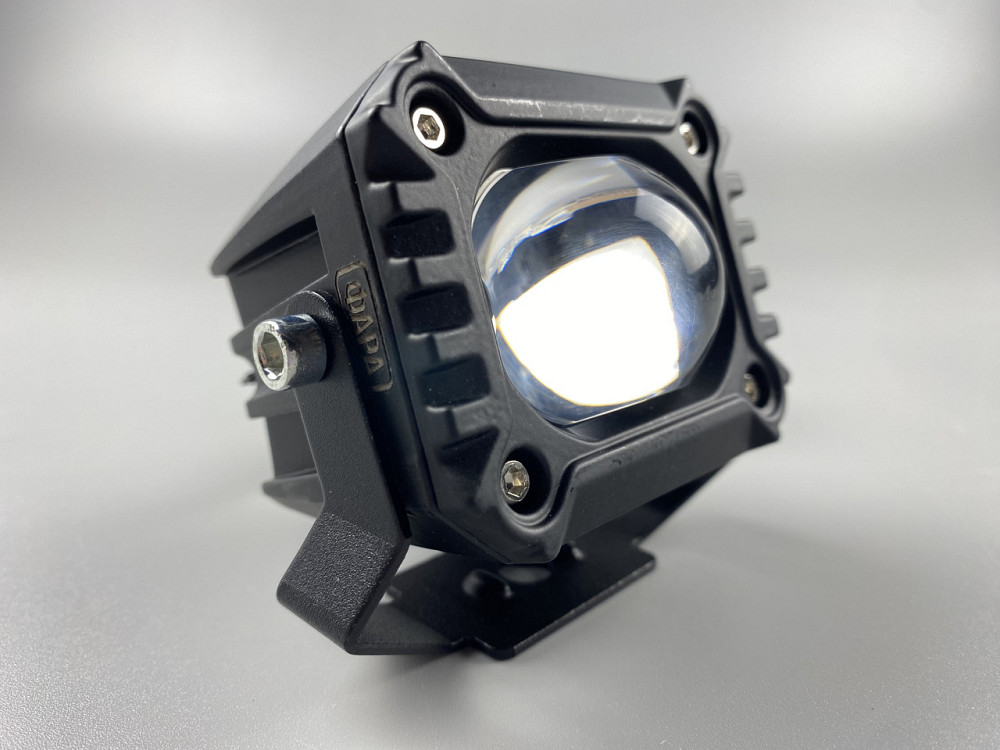 Фара-LED Квадрат 20W светодиодная дополнительная противотуманная led chip CREE 2525 с защитным кожухом Мукачево - изображение 2