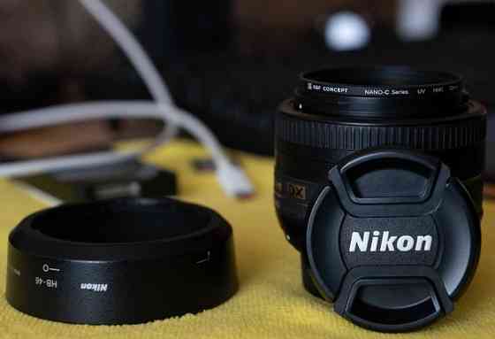 Объектив Nikon AF-S DX Nikkor 35mm f/1.8G. Киев