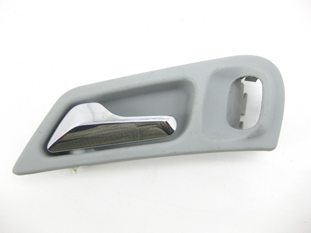 Mercedes-Benz  A2037370388 7213 Внутрішня ручка відкриття задніх лівих дверей сіра C-class W203 C-class S203 Одесса - изображение 1