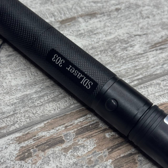 Лазер зеленый Laser 303 100мВт 532нм БЕЗ АККУМУЛЯТОРА с блокировкой и насадкой, лазерная указка для презентаций, шоу Киев