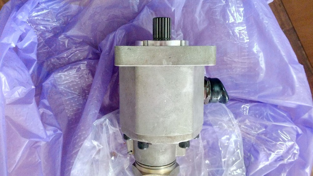 Насос гидроусилителя руля Татра 815 Киев - изображение 1