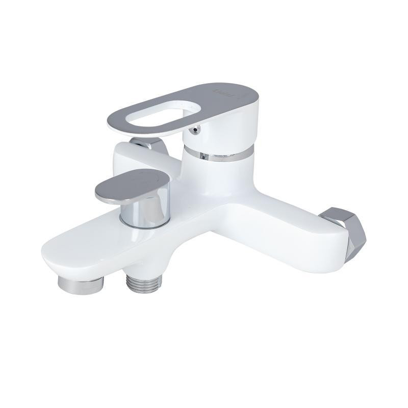 Змішувач для ванни з душовим гарнітуром Lidz Latwa 006 білий/хром Київ - фото 4