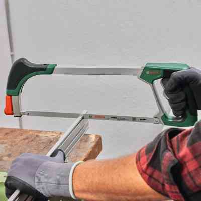 Ножовка Bosch по металлу, 300мм, 24TPI, пластиковая рукоятка (1.600.A02.ZA8) Винница