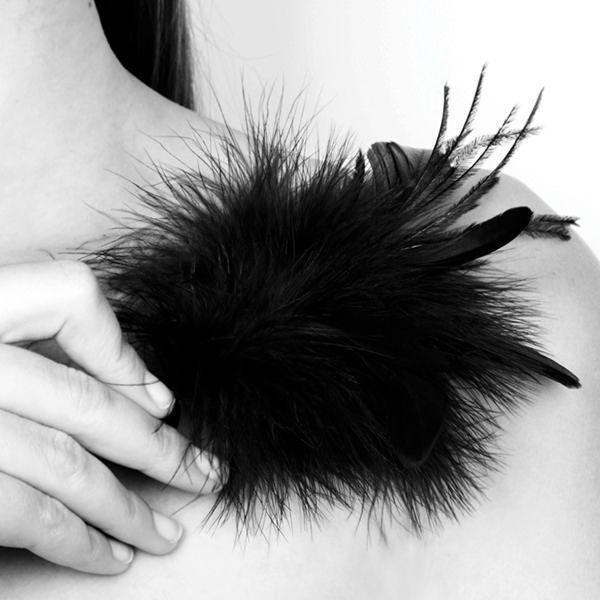 Мітелка Bijoux Indiscrets Pom Pom – feather tickler Sex Aura Київ - фото 2