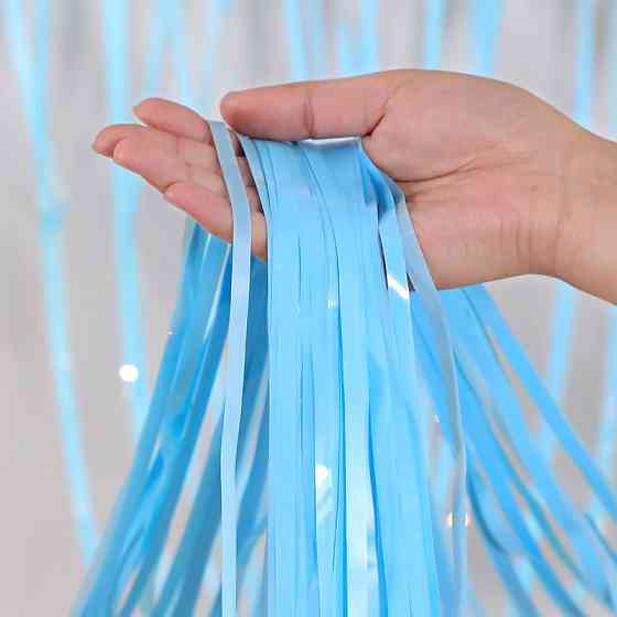 Дощик для фотозони блискучий 2 м на 1 м блакитний Київ