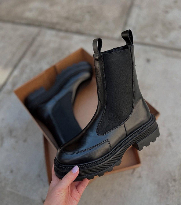 Черевики жіночі KATI SHOES чорні натуральна шкіра зима висота 19 см (5712) Коломыя - изображение 1