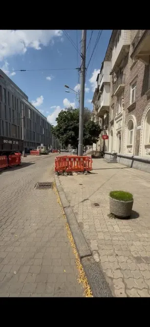 Магазин на червоній лінії в центі. вул Центральна 2 Окремий вхід, великі вікна, гарний трафік, біля зупинки трамвая. Дніпро - фото 4