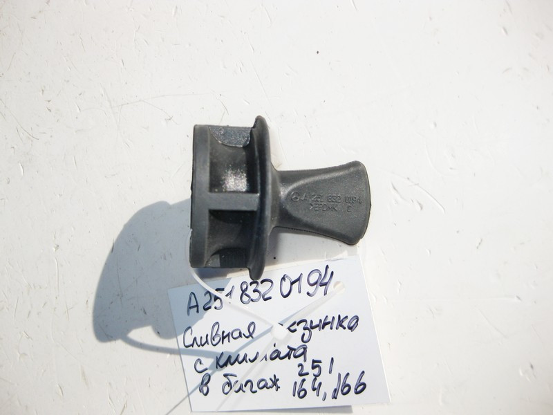 Mercedes-Benz  A2518320194 Зливна трубка конденсату з кліматичної системи в багажнику GL X164 X166 Одеса - фото 1