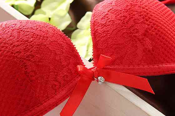 Комплект нижнего белья женский красный 85С Киев