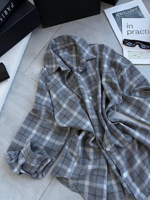 Женская трендовая оверсайз рубашка в клетку костюмный тиар Серый 2 Одесса - изображение 7