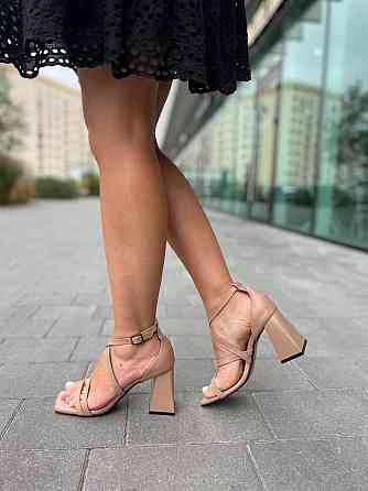 LIRIO Жіночі босоніжки шкіряні капучино, з квадратним носком на підборах LIRIO L0195 р. 35-40 Коломыя