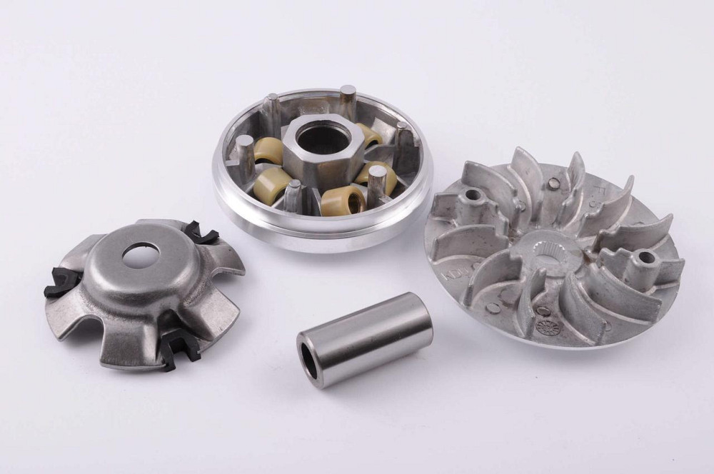 Варіатор передній скутер 4 Т Китай 125/150 (палець, повна щока) Мукачево - фото 1