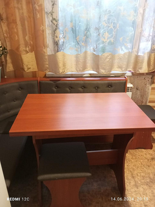 Семейный уголок кухонный со столом и 2 табурета 114х154 см Яблоня Львов - изображение 1