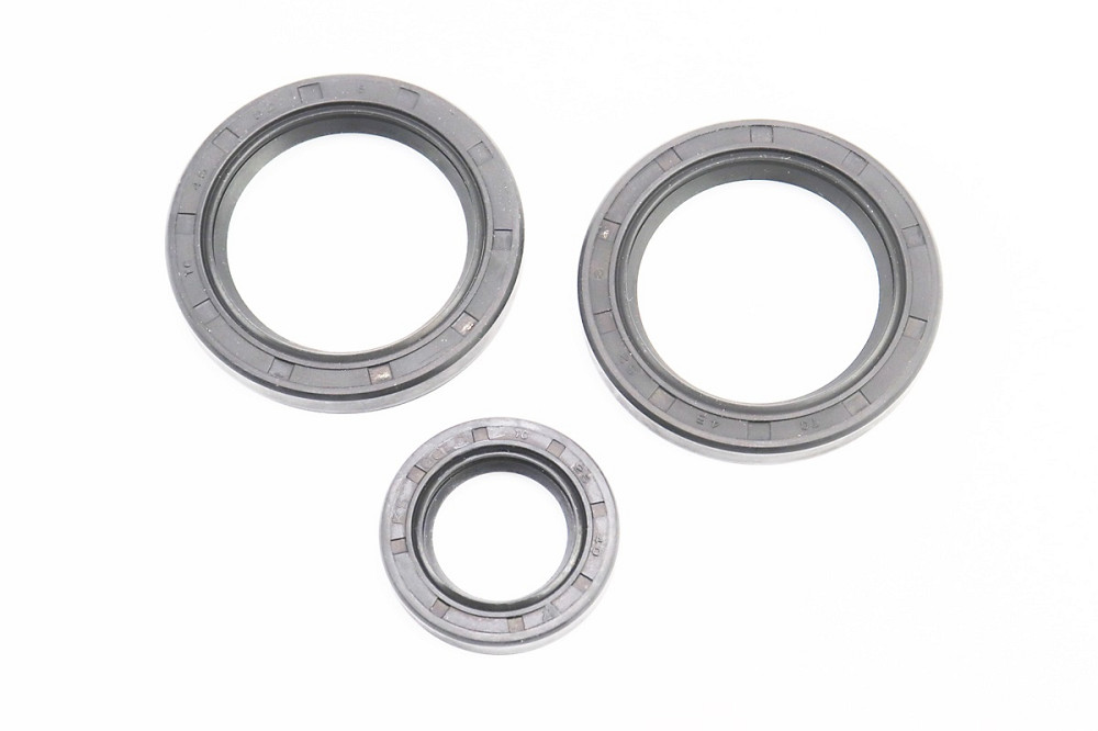 Сальники к-кт 3шт (25x40x7-1шт; 45x62x8-2шт) редуктора Київ - фото 1