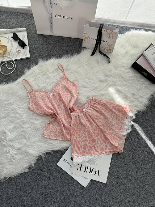 Женская базовая повседневная домашняя шелковая пижама с кружевом Розовый, 44/46 Одесса - изображение 1