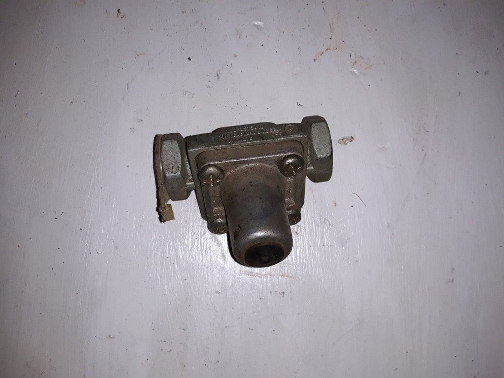 Клапан захисний одинарний КАМАЗ, МАЗ. 100-3515010-01. Харків - фото 1