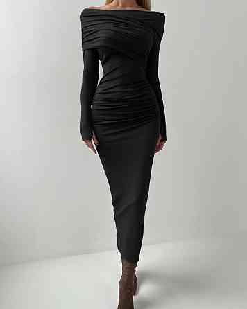 Женское силуэтное платье трансформер с открытыми плечами трикотаж Одесса