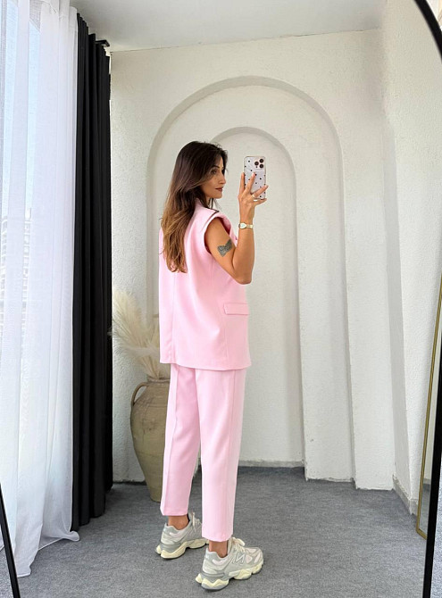 Жіночий базовий брючний костюм-двійка: жилет і штани креп костюмка Рожевий, 50/52 Одеса - фото 6