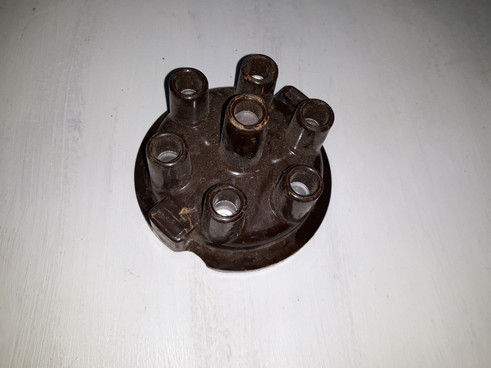 Кришка розподілювача запалювання ГАЗ-51, ГАЗ-52, ЗІЛ-157. 23.3706 Харків - фото 1