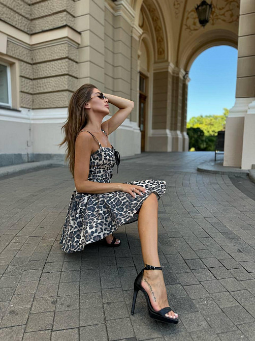 Женский стильный леопардовый сарафан на бретелях джинс-коттон 44 Одесса - изображение 4