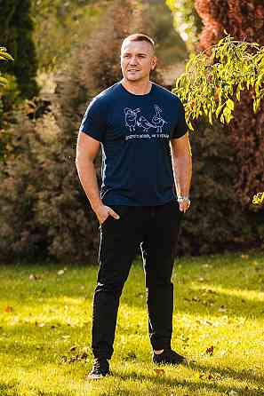 Футболка з вишивкою "Доброго вічора мі з Україні", для дітей і дорослих топ чорна Крохатушка одяг Київ