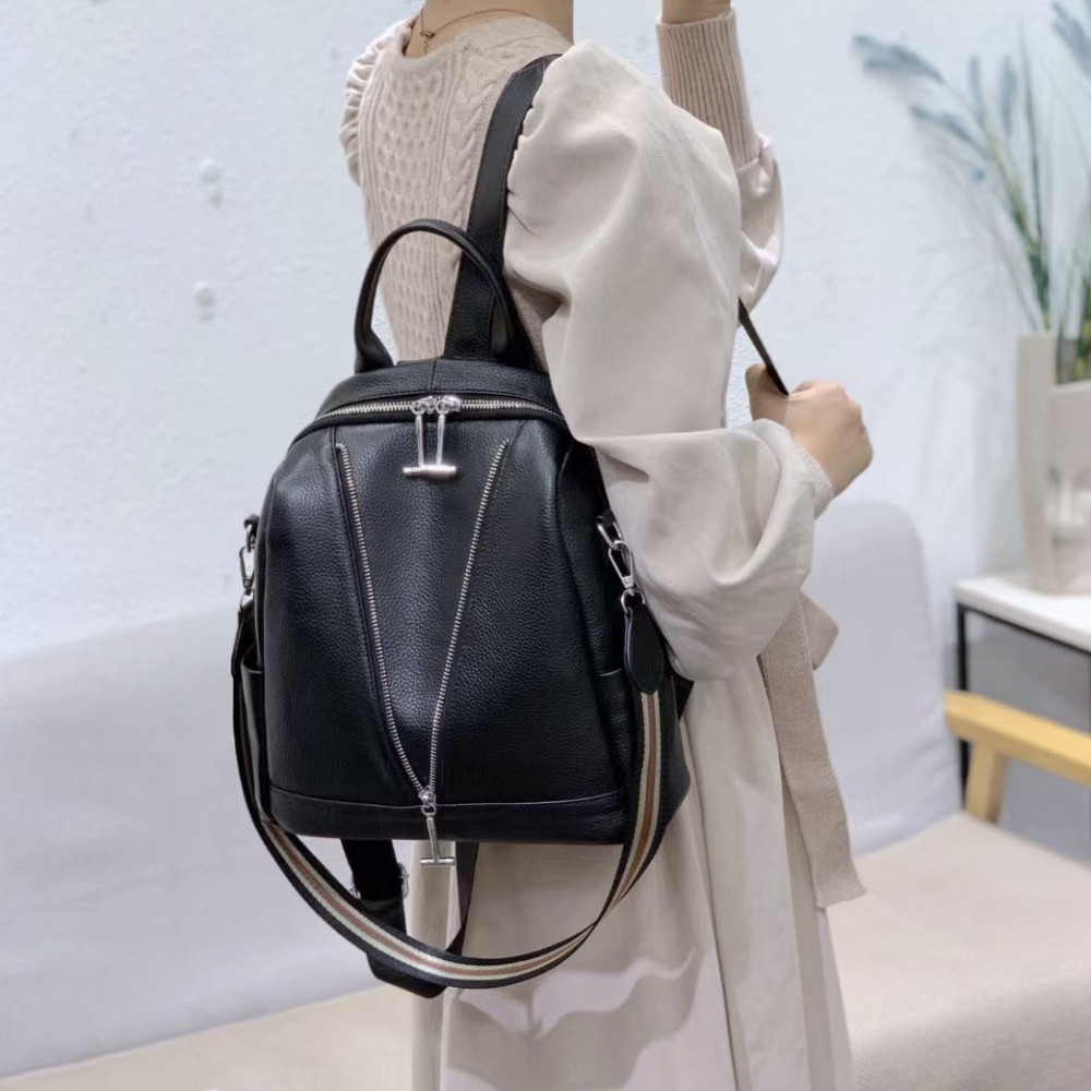 Рюкзак жіночий шкіряний з ременем 22х28х11, наплічна сумочка для дівчини студентки, чорна Кам'янське - фото 15