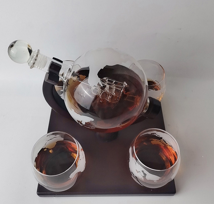 Набор на подставке  Декантер Глобус Вокруг света 4 бокала, Штоф, Графин для виски Кременчуг - изображение 6